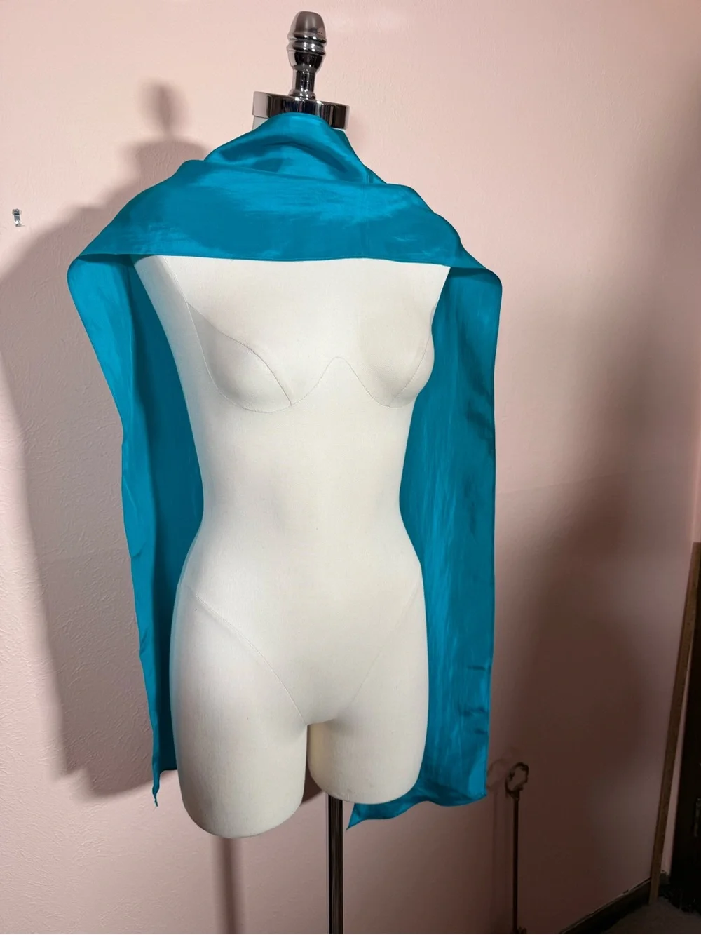 Vintage 1990’s turquoise blue oversized minimalist long Twilly neck scarf